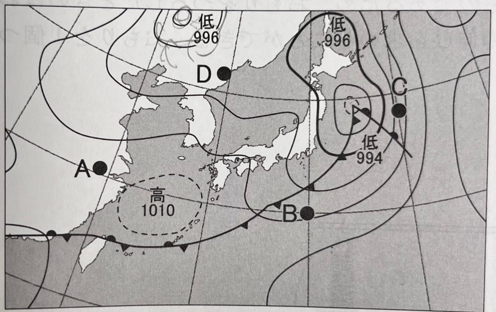 チップ100枚です！ 理科の問題です。 一番風が強い地点はどこですか？A〜D地点から一つ選んでくださいという問題です。 答えはC地点です。 何でCになるのか教えてください。