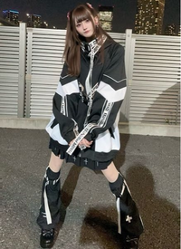 6期生の大越ひなのさんの規約違反が話題になっていますがどう思いますか？ 募集の規約として「応募時点で芸能プロダクション等の団体に所属または契約している方は応募禁止」というのがあったのにも関わらず、3次審査後にラストライブを開催していたり最終審査の時点でもまだ所属していたことが発覚し、一部で炎上しています。

また、前事務所を辞める時に弁護士を雇うほど揉めていたことや地下アイドルだったこともあ...