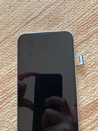 至急!!iPhone16e届いて、iPhoneSE第二世代のsimカード入 至急!!iPhone16e届いて、iPhoneSE第二世代のsimカード入
