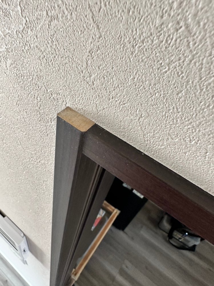 LIXILのドア枠について質問です。新築住宅の各部屋のドア枠（L 