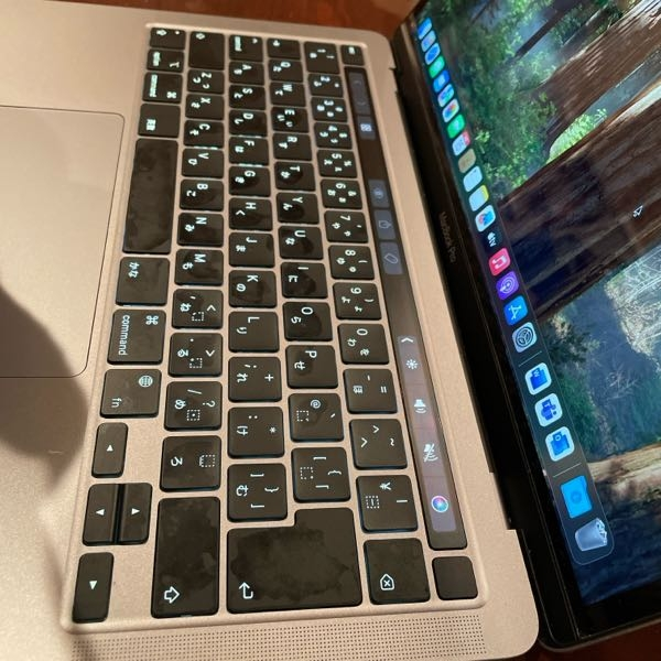 Macbookの充放電回数って、充電器にずっと挿しっぱなしで - Yahoo