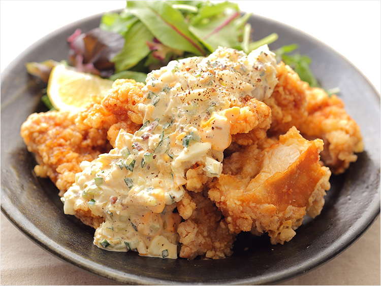 こんばんは それでは皆さんは チキン南蛮は好きですか？？