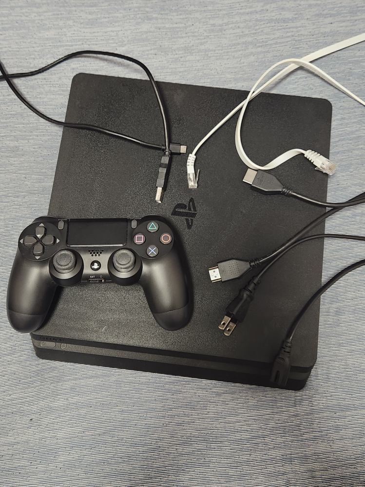 マンガ倉庫で半年前に7000円程で買ったps4をメルカリで転売したいです 