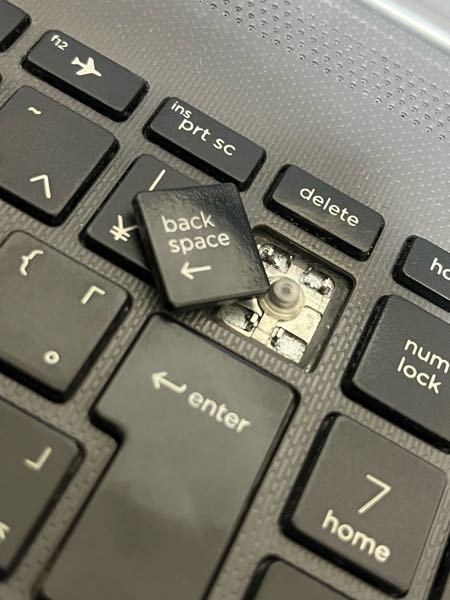 キーボードのバックスペースキーが外れました どうすれば良いですか