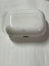AirPodsproの汚れ？傷に困っています。何かいいクリーニング方法