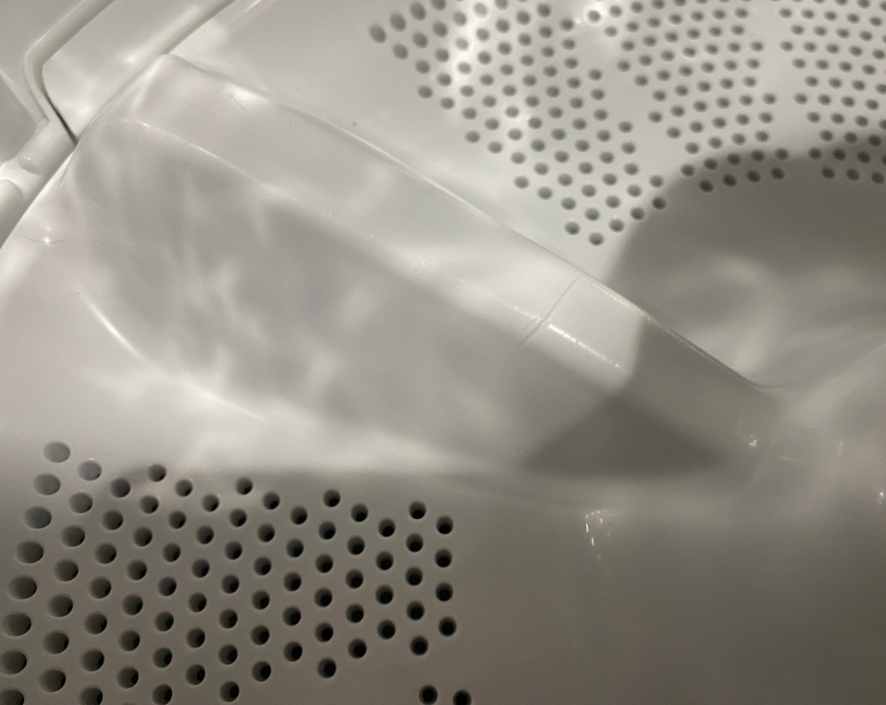 洗濯機のパルセーター？ - 部分に無数の傷ができていました