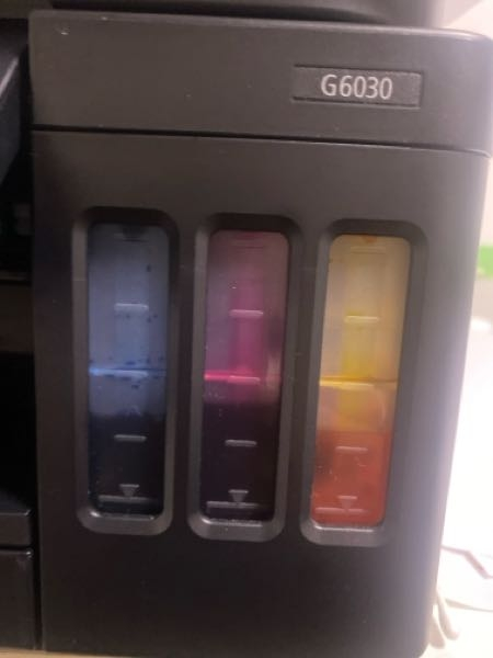 プリンターのインク詰まりについて - シアンとイエローが全く