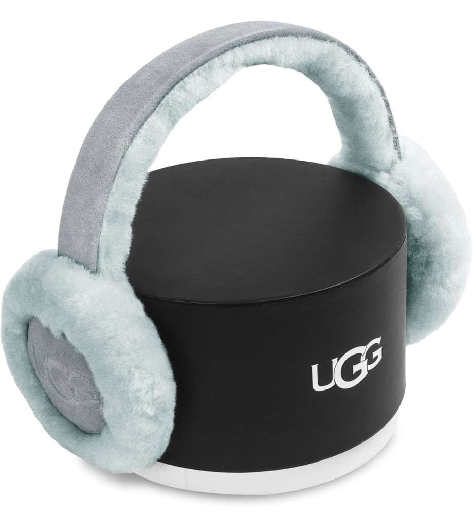 彼女にUGGのイヤーマフをプレゼントしたいと考えているのですが、店頭