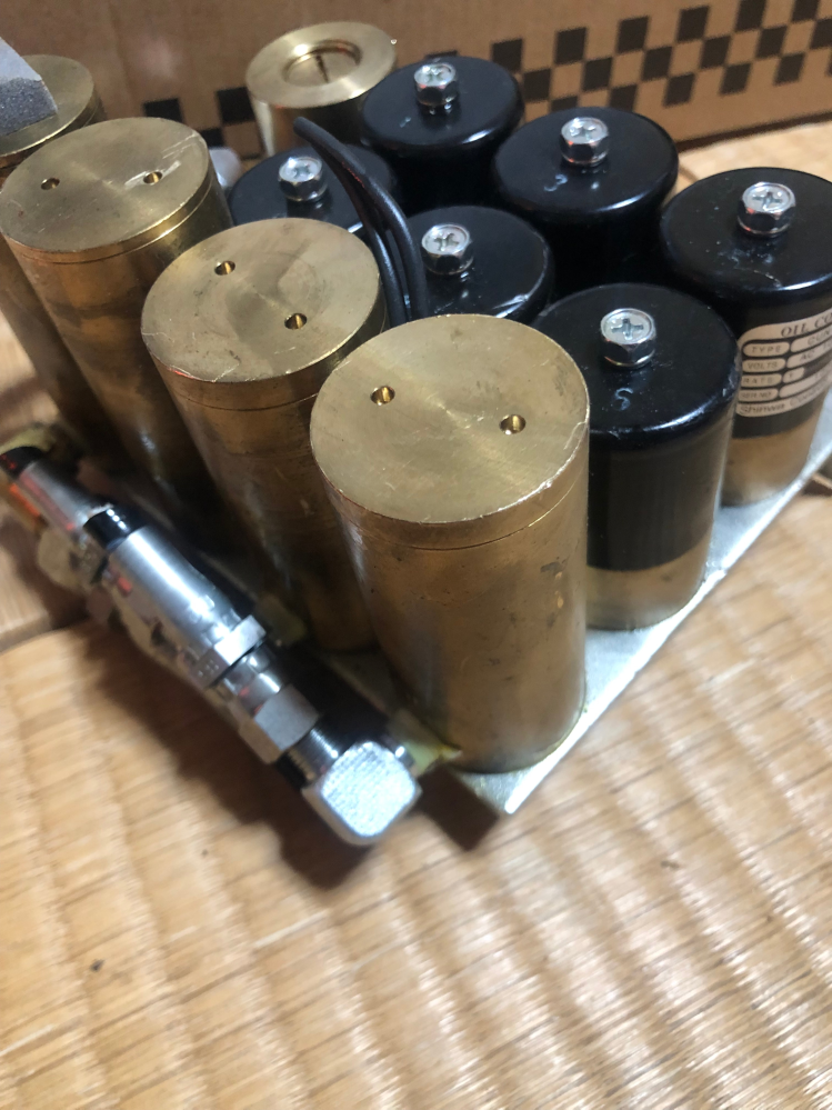 このような電子機器から取り除いたスクラップは買取してもらえるので 