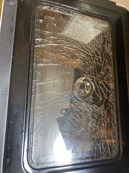 電子レンジがこのようになってしまったらもう使えませんか？ - Yahoo