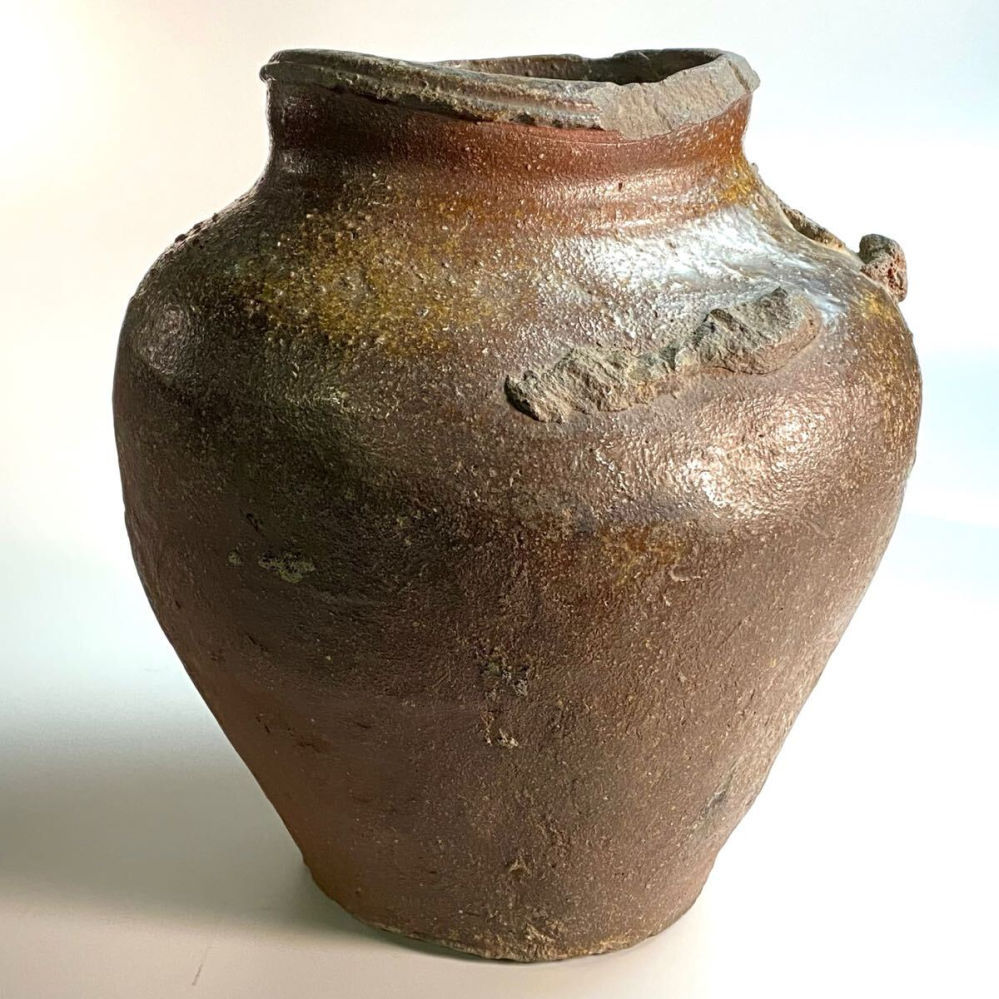 古美骨董】備前壺19cmの制作時代を推定してその具体的な理由ととも