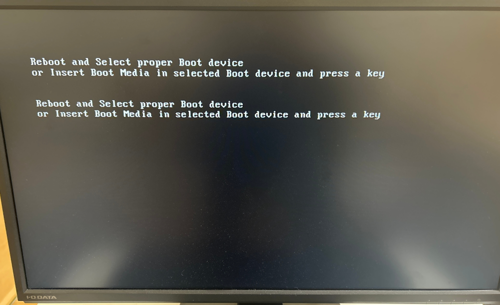 ゲーミングPCを起動させた瞬間にこの画面になったのですが何かわか