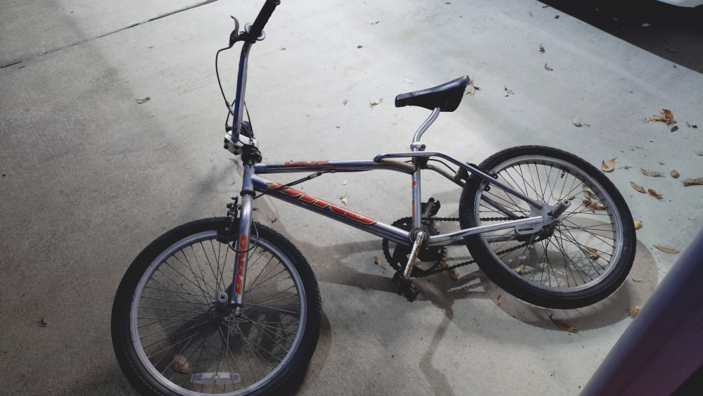 bmxについて質問です。最近このbmxをもらったのですがヴィンテ 