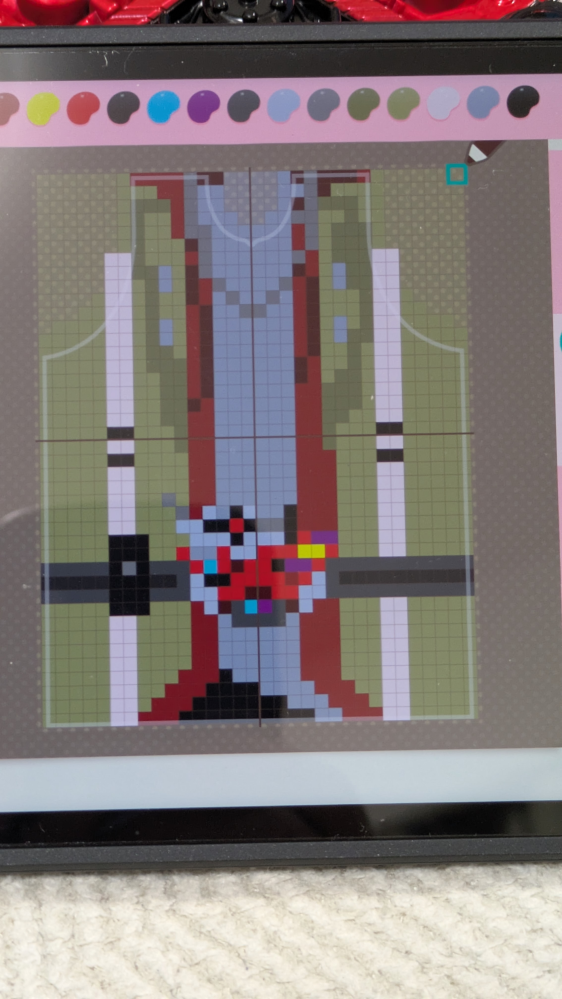 あつまれどうぶつの森についての質問です。あつまれどうぶつの森のマイデザインでとある特撮に出てくる方の服を作ったとですが誰か分かりますか？