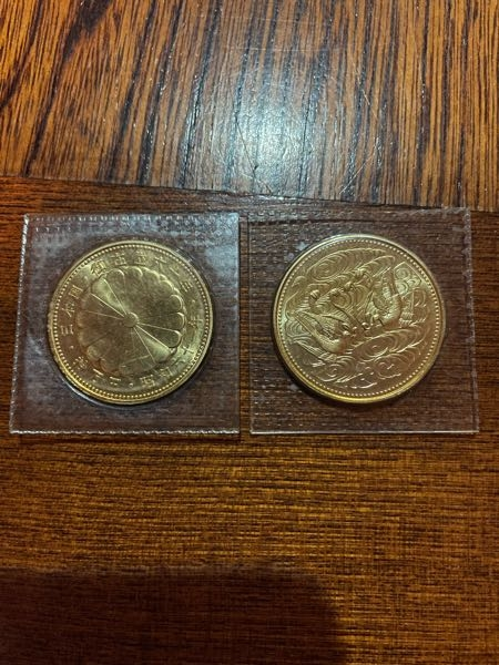 天皇陛下御在位60年記念昭和61年10万円金貨父が亡くなり、金庫の中に2 