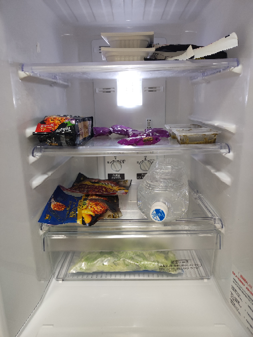 この冷蔵庫に野菜室ってありますか？あったらどこになりますか？一応