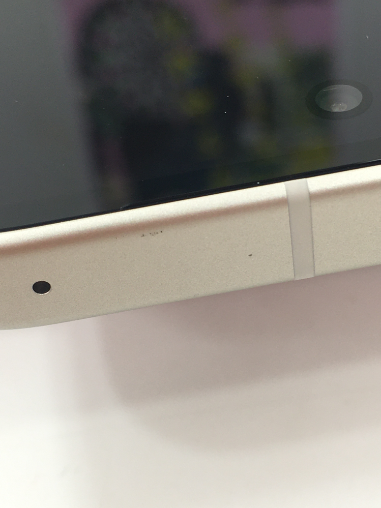 iPhoneを新しく買って画面に傷があったことありますか？その時どうし