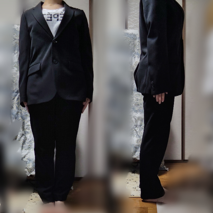 就活生です。
このスーツは大きすぎでしょうか？