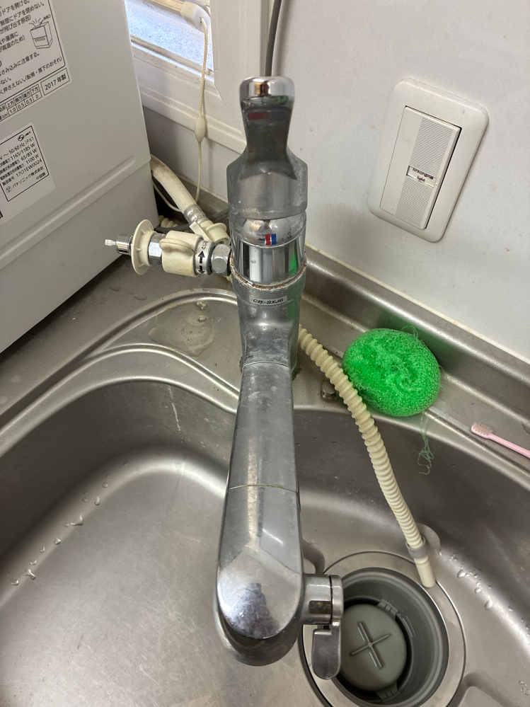 賃貸引っ越しに伴い、食洗機を使っていたのでcbsxj6の分岐水栓 