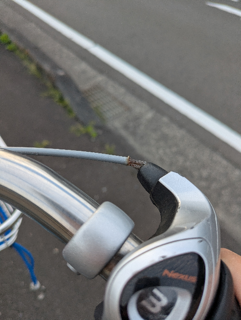 自転車のギアチェンジができなくなりました。ギアの根元がこんな感じに 