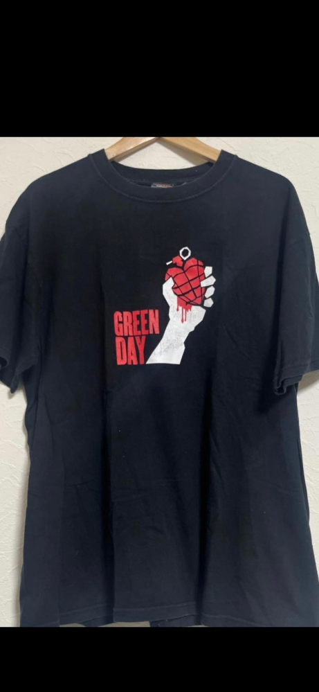 古着屋でこちらグリーンデイの2005年のツアーTシャツを見つけました