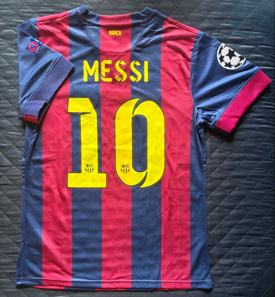 サッカーユニフォームについて、FCバルセロナのユニフォームで、UEFA