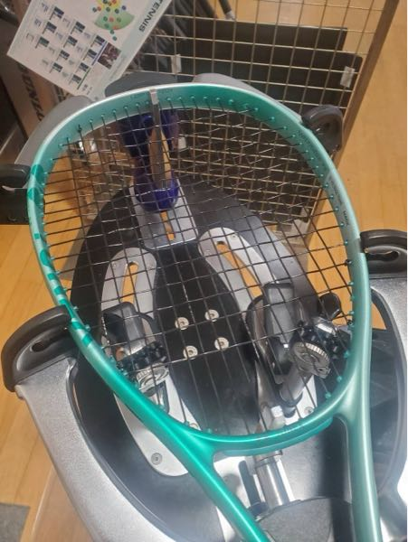 ボルトレイジ7s 　S-ファング28P張りたて！ ソフトテニスの事でボルトレイジ7sにS－ファングのガットを付けた