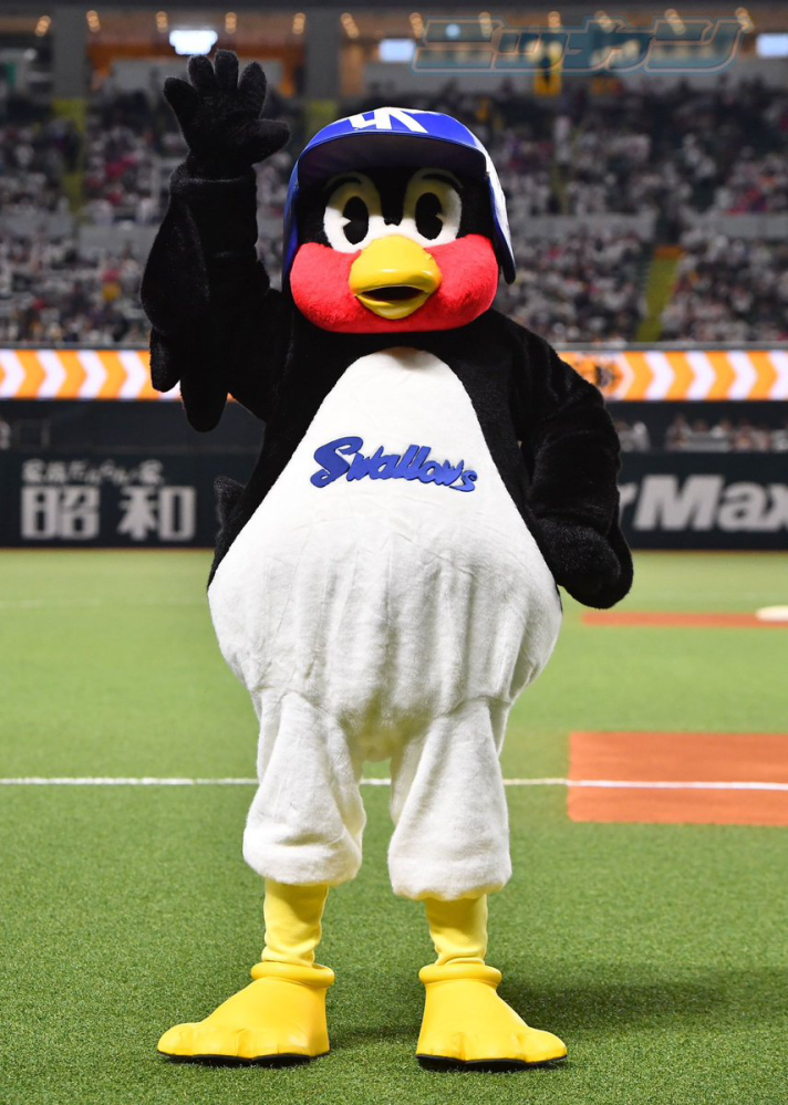 5/22 （水）内野砂かぶり3枚【ありがとうございます決まりました】 マツダスタジアムについての質問ですKIRIN内野砂かぶり席3塁側A列と言