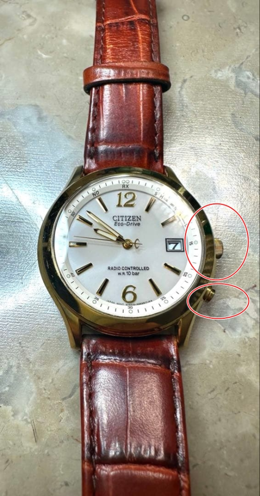この前フリーマーケットで、この腕時計を買いました。 - シチズン製で 