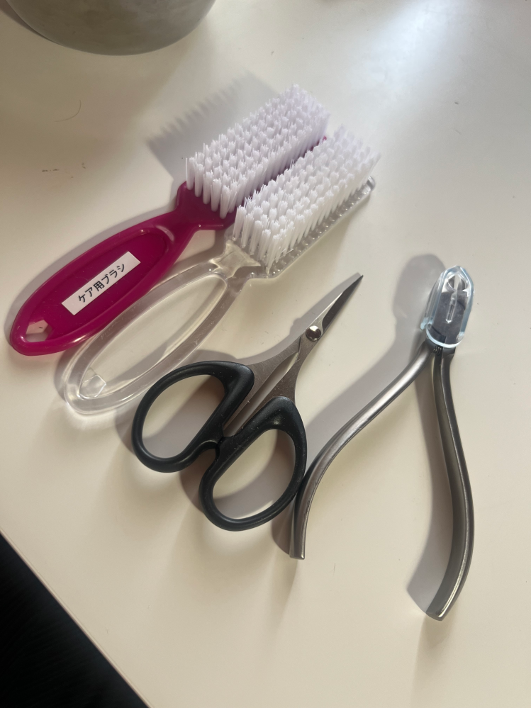 【ネイリスト検定使用可】未使用全14品ブラシ付アクリルセット　検定使用可 日曜日にネイリスト検定3級を受けます。画像に写っている、アクリル