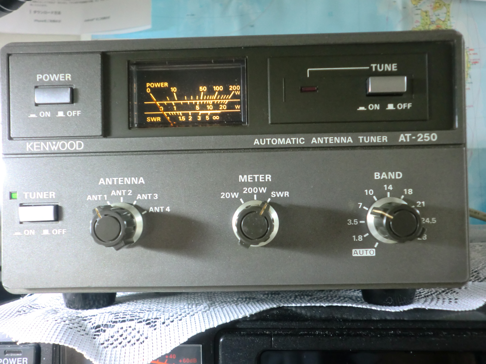 アマチュア無線機器で古いKENWOODオートアンテナチューナーA