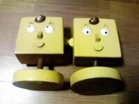 教えて下さい 形状 四角色 黄色のキャラクターの名前やその他詳細 Yahoo 知恵袋