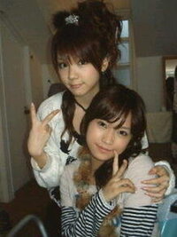 モーニング娘 の田中れいなちゃんがいつもコンサートのときに髪の毛にキラキラし Yahoo 知恵袋