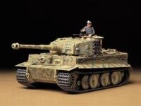 世界大戦中 伝説の無敵の戦車 と言われたタイガー戦車は バズーカ砲で 何 Yahoo 知恵袋