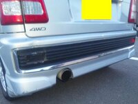 リアバンパーに反射板がついていないと車検に通りませんか ぶつけて Yahoo 知恵袋