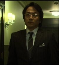 日本人はビジネスでポケットチーフをしないのは何故ですか ポケットチー Yahoo 知恵袋