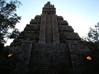東京ディズニーシーのインディジョーンズアドベンチャーで 車が出発して暗闇に入 Yahoo 知恵袋