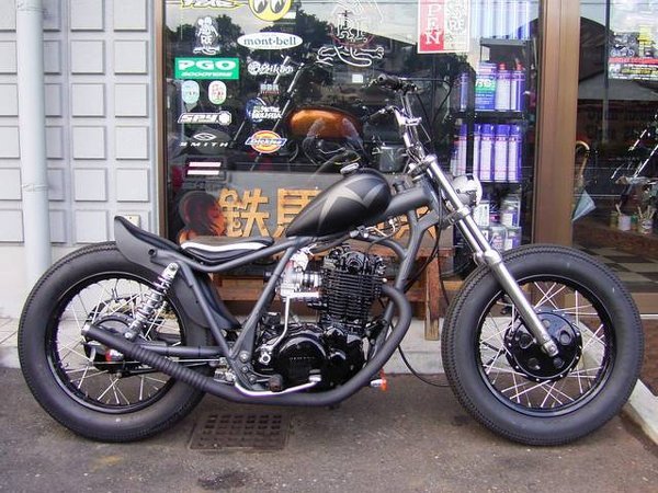 SR400　フルカスタム　車検ほぼ2年つき SR400フルカスタムの車検について - 二輪の知識皆無のド素人です。よろ