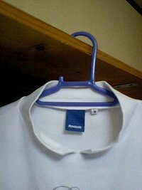 ｔシャツの襟を切りたい ポリエステル100 の速乾性ドライｔシャ Yahoo 知恵袋