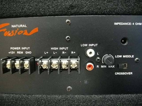 FUSIONのアンプ内蔵ウーファー（FSN-WX5L）』 ダイハツ MAX の