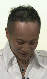 次のハゲで一番カッコイイのは誰ですか つかカッコイイ順に並べてくださ Yahoo 知恵袋