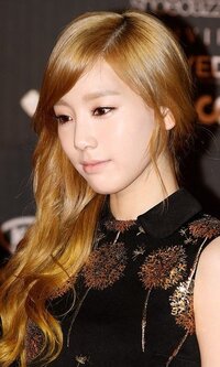 少女時代サニーの髪型についてです ショートヘアにエクステをつけて Yahoo 知恵袋