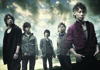 Uverworldのtakuya 下の画像 の様な髪型にしたいのですがこ Yahoo 知恵袋