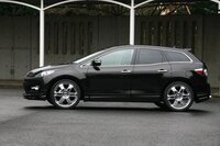 車のこの部分は なんて言うのでしょうか 車のサイドにある 窓枠 メッ Yahoo 知恵袋