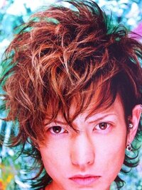 高校生です 髪の盛り方についてなんですけど こんな感じにするには Yahoo 知恵袋