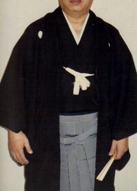 大型犬の散歩がてら 大型犬を連れて パンチパーマにはかま姿で 学 Yahoo 知恵袋