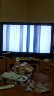 リビングのテレビが砂嵐のようになります 原因はなんでしょうか 購入したのは Yahoo 知恵袋