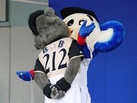 B Bはドアラが好きなのですか まっ まさかの同性愛s ﾟdﾟlll Yahoo 知恵袋