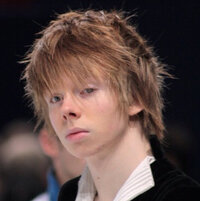 ケヴィンレイノルズさんの髪型を母に 寝癖みたい 趣味悪い と一蹴りされてし Yahoo 知恵袋