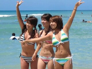今どきの女子高生はビキニが普通ですか 海水浴人口自体が減ってきており Yahoo 知恵袋